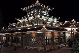 Ly kỳ truyền tích ngôi miếu lớn nhất Việt Nam 