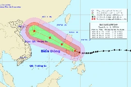 Bão rất mạnh đi vào Biển Đông