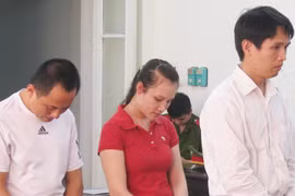 Nhờ người giả chồng để bán trộm nhà