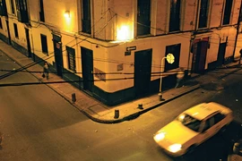 Đi “taxi triệu phú” ở Bogota: Hành khách trở thành “mồi ngon”