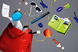 Những mầm bệnh vô hình trong túi xách