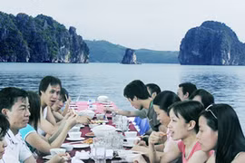 Dinh dưỡng khi đi du lịch hè