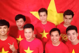 Hơn 200 ca sĩ hát “Tiến quân ca”