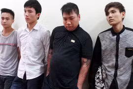 Bắt ổ nhóm dùng chất bẩn đi đòi nợ