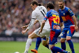 Real độc chiếm ngôi đầu