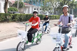 Xe máy điện, ô tô điện phải đăng ký biển kiểm soát