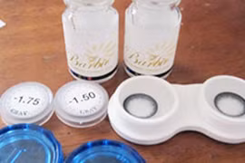 Tác hại của kính áp tròng