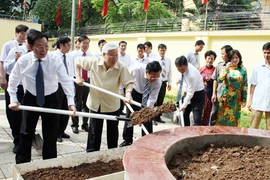 Rộn ràng ngày khai trường 