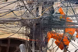Hà Nội: Bể ngầm để không, cáp quấn trên đầu