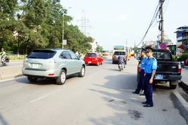 Mời lực lượng chức năng dẹp "cò"