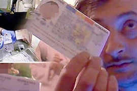  Triệt phá đường dây làm thẻ ID giả xuyên quốc gia