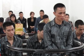 Dùng súng hoa cải truy sát đối thủ