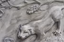 Thô bạo với... di sản