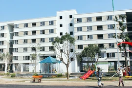 Nhà đất giá rẻ hút khách