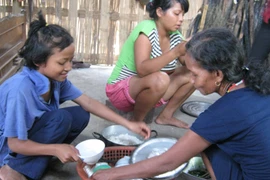 Cô bé "ma cà rồng" khiến cả gia đình khủng hoảng tinh thần