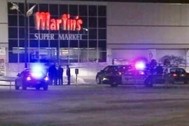 Mỹ: Xả súng tại siêu thị, 3 người chết