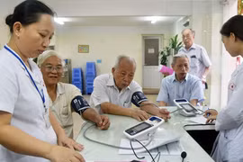 Khám bệnh miễn phí đối tượng chính sách