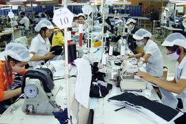 Chạnh lòng lao động cuối năm