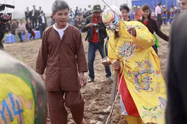 Khai hội Tịch Điền: Xây dựng nền nông nghiệp vững bền