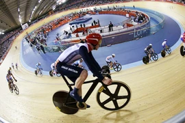 Nghèo mà đua đòi!