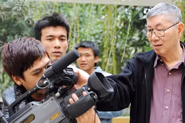 Làm khó các trường nghệ thuật