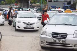 Cần chính sách thấu đáo để taxi bớt bát nháo