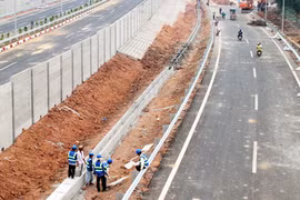 Siết chặt đầu tư công