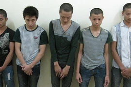 Mật phục trai làng hư hỏng, chơi bời