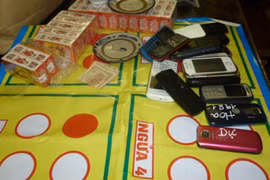 Không biết bị bịp, nhiều “con bạc” lao như thiêu thân