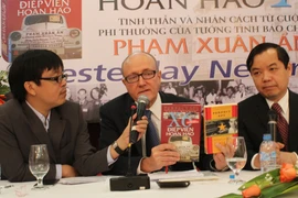 Dựng phim về cuộc đời của nhà tình báo huyền thoại 