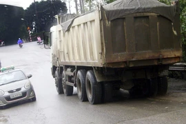 Dốc Lĩnh Nam tiềm ẩn tai nạn giao thông