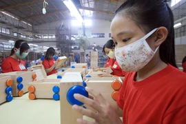 Lương tối thiểu: Nên để thị trường định đoạt