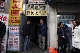 Những lỗ hổng khó lấp