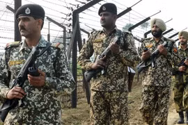 Ấn Độ: Huấn luyện quân sự cho người dân gần biên giới Trung Quốc