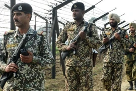 Ấn Độ: Huấn luyện quân sự cho người dân gần biên giới Trung Quốc