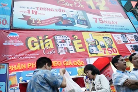 Người tiêu dùng mất niềm tin vào siêu thị điện máy