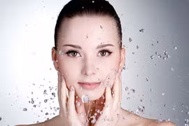 Làm đẹp da bằng nước ấm