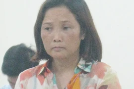 Lừa đảo chạy việc vào chi cục thuế