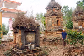 Vì sao ngôi chùa nằm trên xương con rồng phải đổi cổng tới 3 lần?