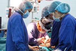 Ở nơi giành giật sự sống với tử thần