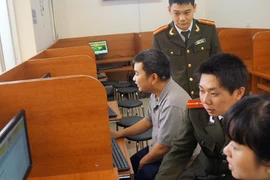 Đột phá công nghệ và thủ tục hành chính có lợi cho dân