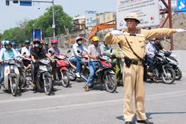 Hãy chậm lại một chút, mỗi khi đi qua ngã tư!