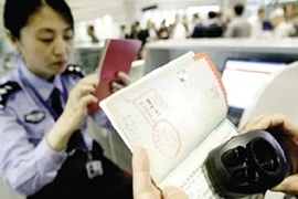 Interpol cảnh báo “lỗ hổng” an ninh sân bay