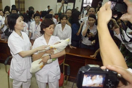 Phải đánh giá thầy thuốc một cách công bằng