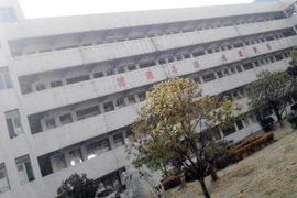 Trung Quốc: Áp lực thi cử, 2 học sinh tự tử