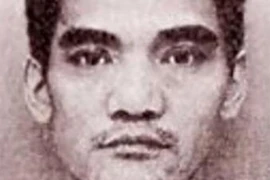 Cựu sinh viên giỏi điều hành đường dây thi thuê đại học tinh vi