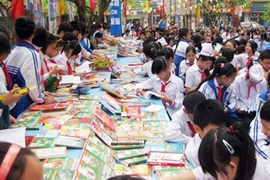 Chặn đường sách “bẩn”