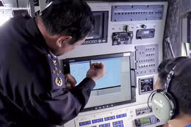 Malaysia mở rộng tìm kiếm máy bay sang eo biển Malacca