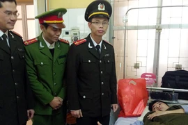 Quỹ Hỗ trợ thanh niên Công an Thủ đô trao quà