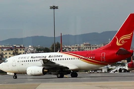 Sau 2 giờ bay, máy bay phải quay về điểm xuất phát